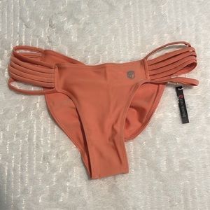 Born Primitive Tidal Bikini Bottom - women’s medium